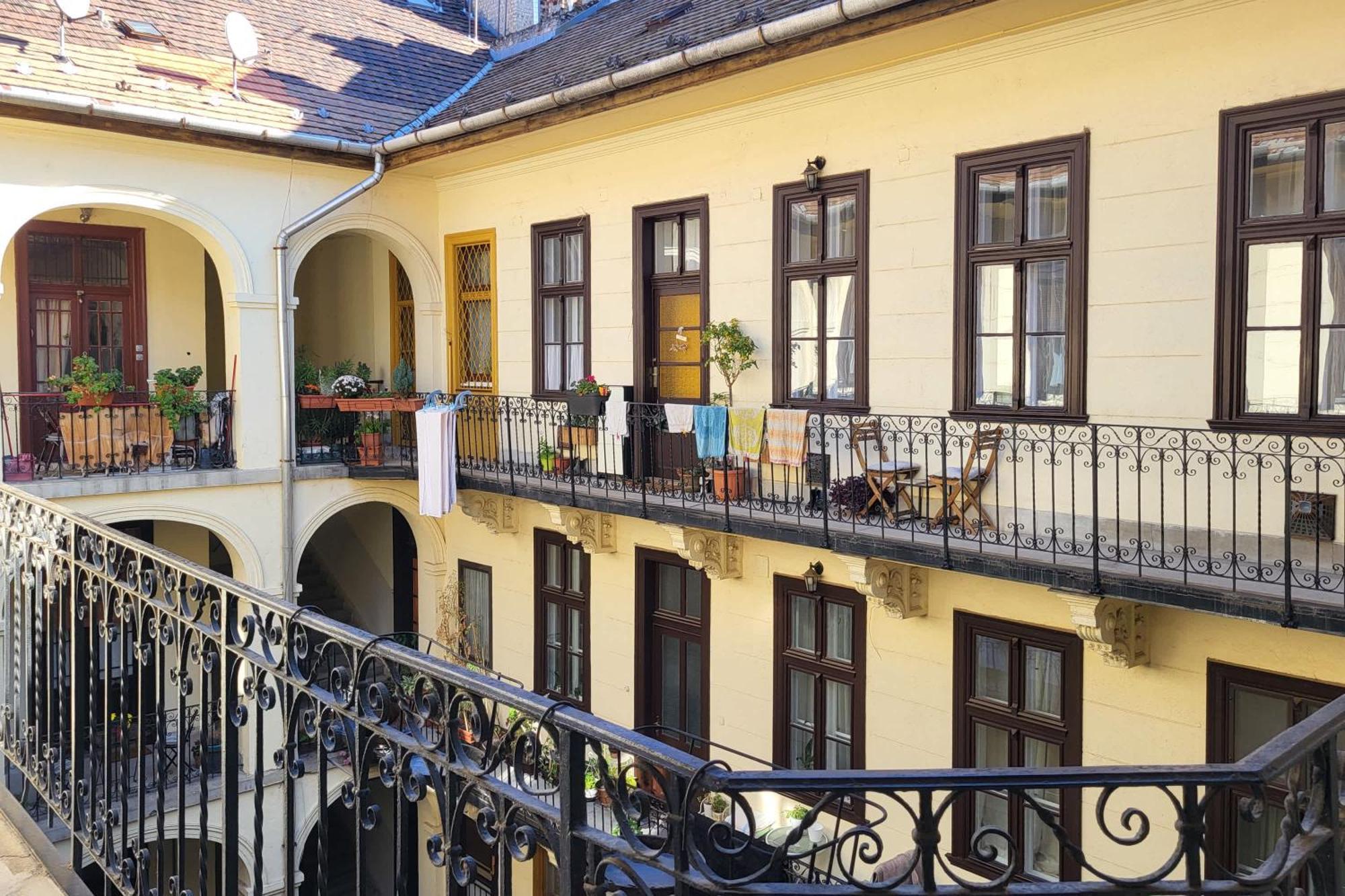 - Comfy - Easy Sleep Apartment Budapest